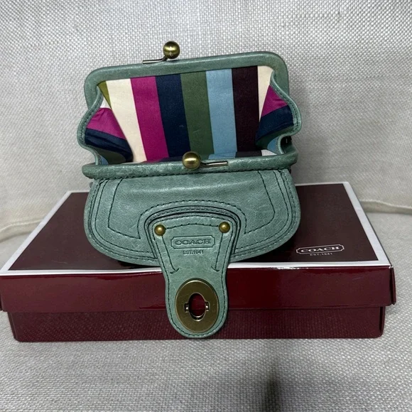 Coach Legacy Juniper -Green- Vachetta Leather Kisslock French Frame Wallet - Picture 3 of 8